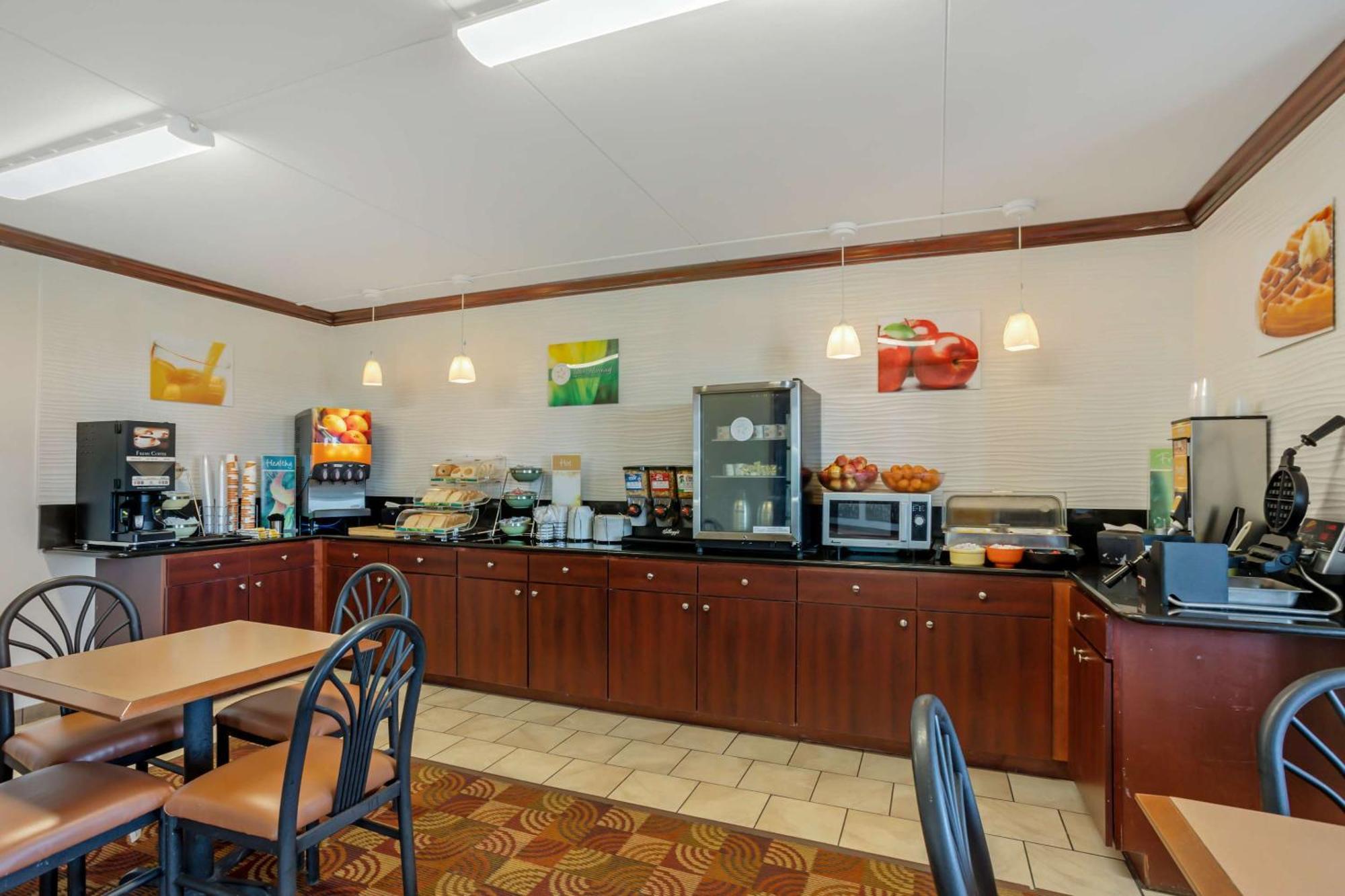 Quality Inn Enola - Harrisburg Ngoại thất bức ảnh